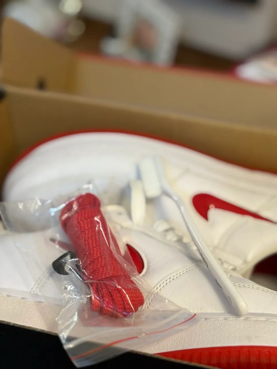 Tênis Nike Air Force 1 Low retro