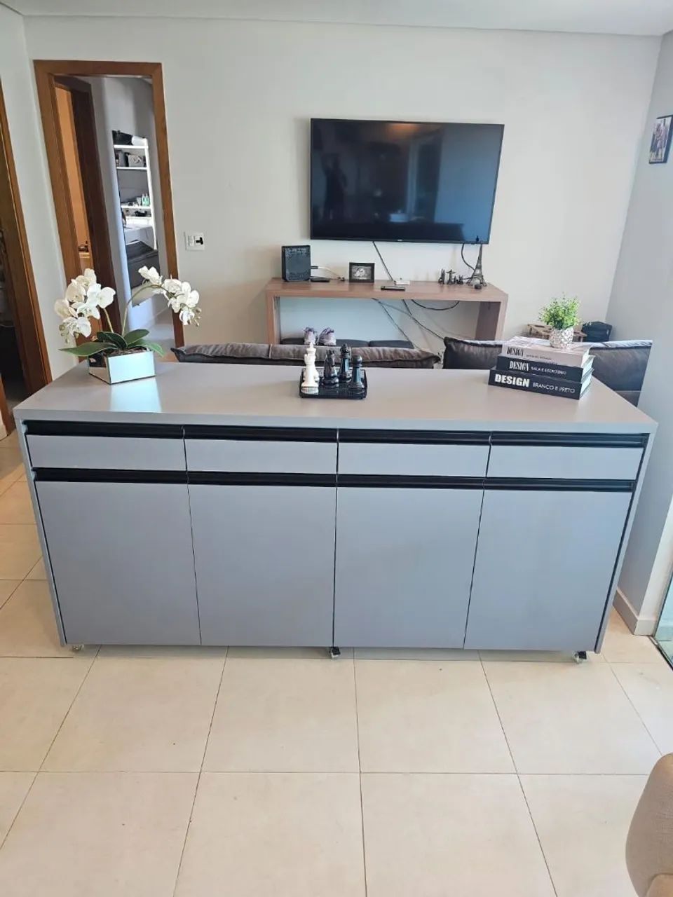 Aparador / buffet, moderno e elegante
