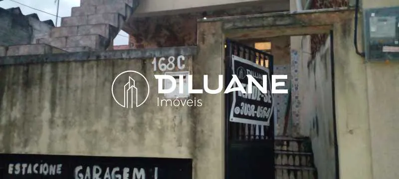 Diluane Imóveis Vende. Porto Novo. Casa antiga. Não aceita carta de crédito.