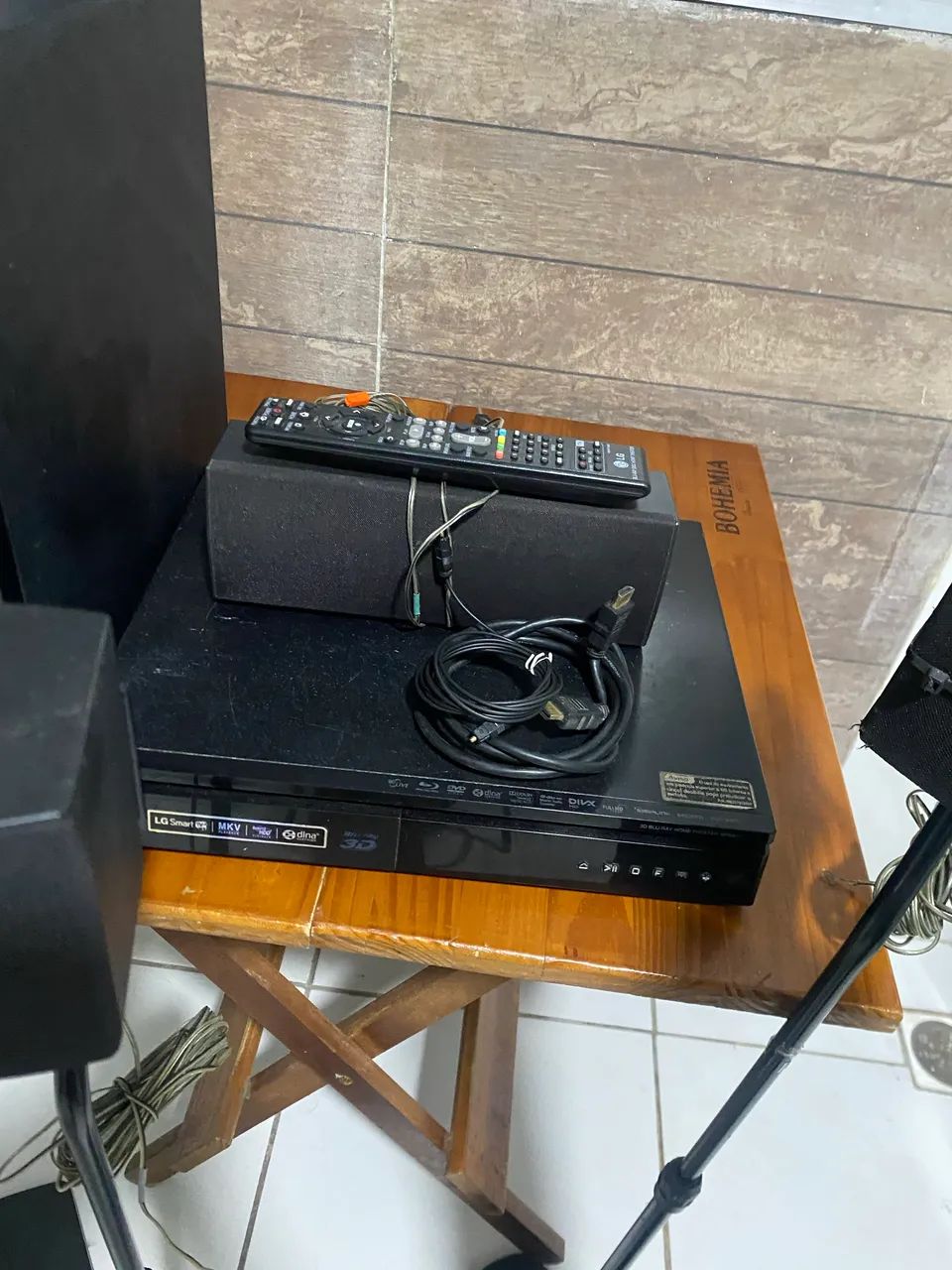 Home theater 64297487441410123