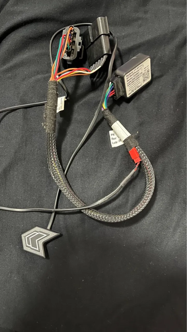 Módulo ShiftPower FT-SP14+ com Bluetooth - Acelerador Eletrônico