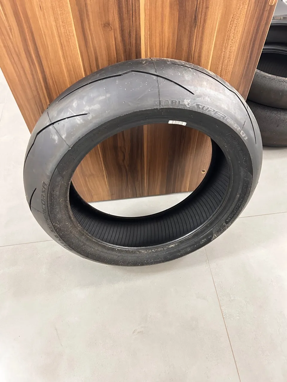 Pneu Pirelli Diablo Supercorsa