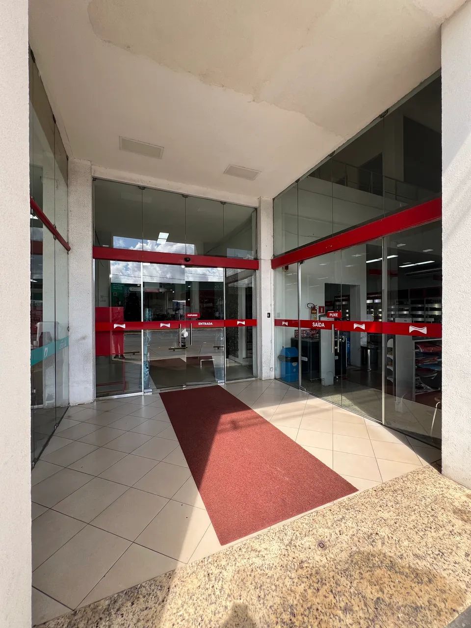 Aluga-se salas comerciais na Av. Cap Júlio Bezerra  - Foto 3