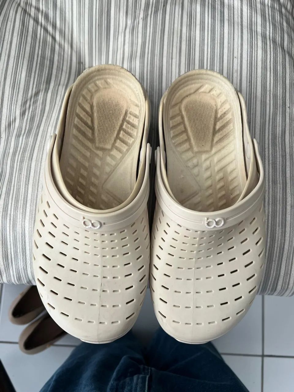 Sapato estilo CROCS  - Foto 2
