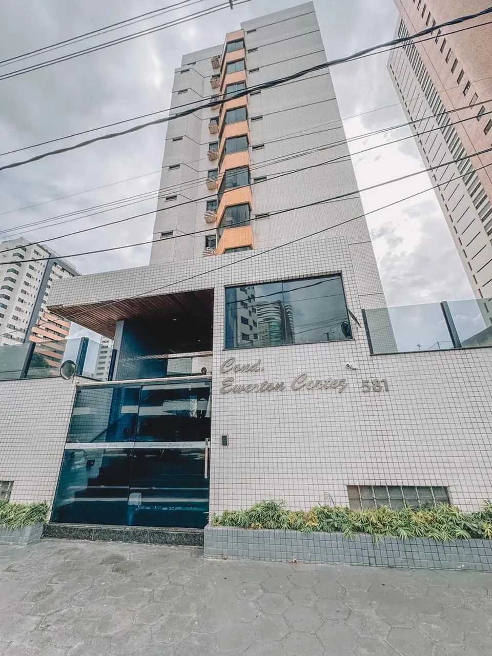 Belíssimo Apartamento 3/4 com 51m² no Edifício Solar Everton Cortez