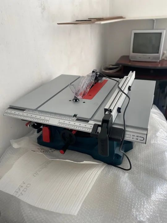 Serra de bancada Bosch