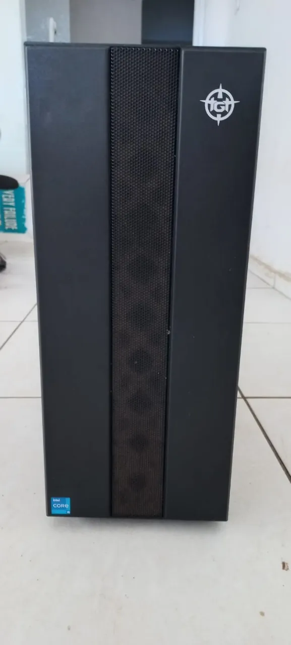 Vende-se gabinete gamer bem conservado