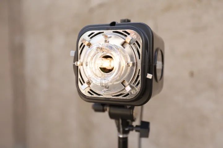 Einstein WS 640 - Paul C Buff - Tocha de Estúdio - Newborn - Foto 4