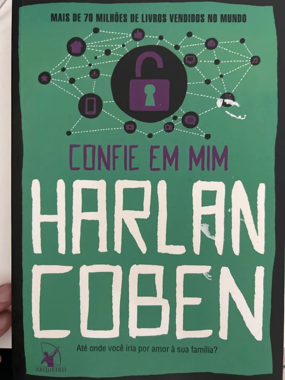Livro Confia em mim - Harlan Coben 