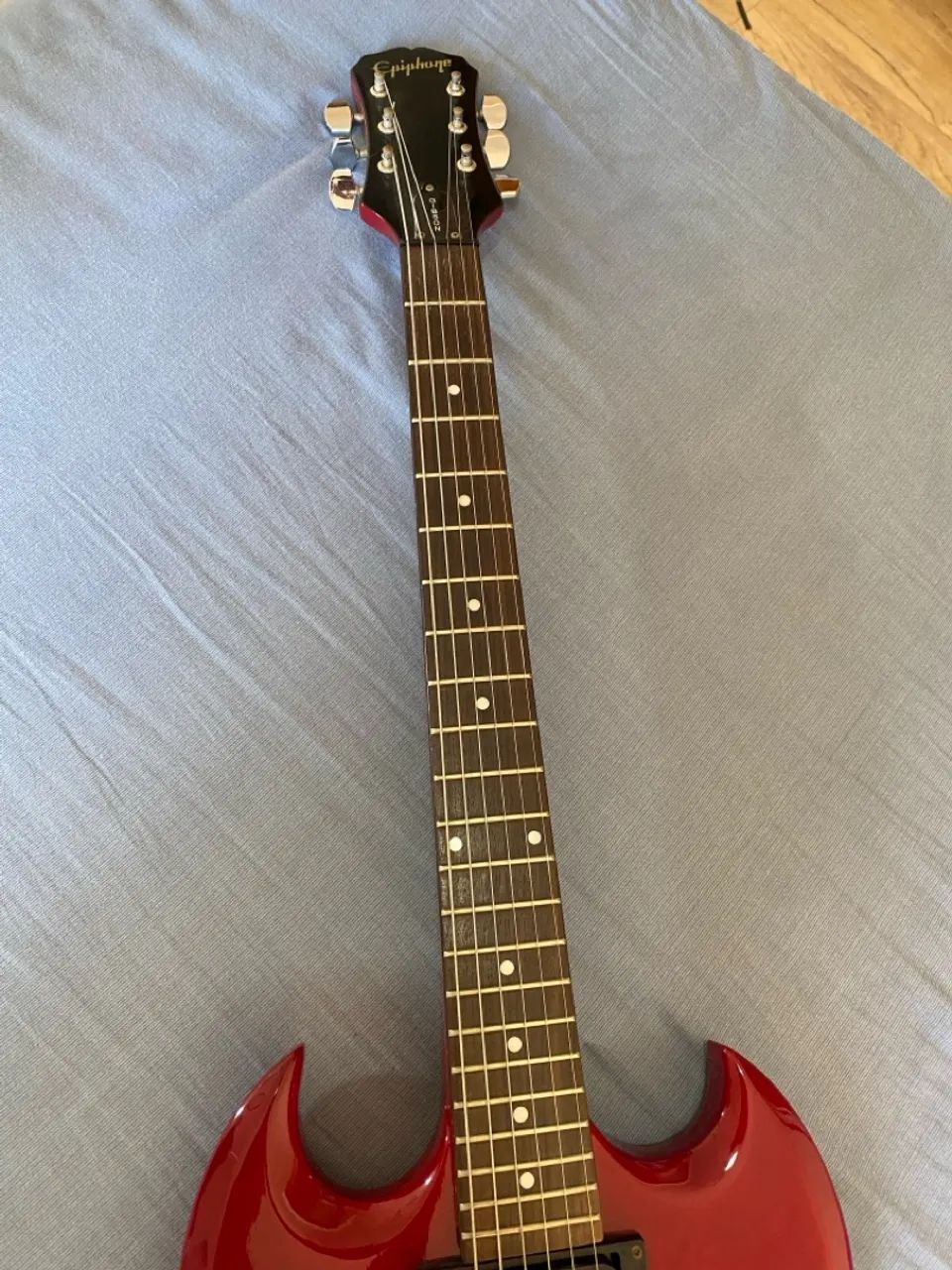 Guitarra Epiphone SG special model e acessorios  - Foto 3