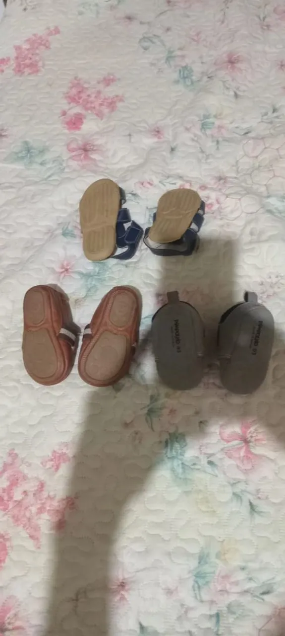 Sapatos e meias Infantis -