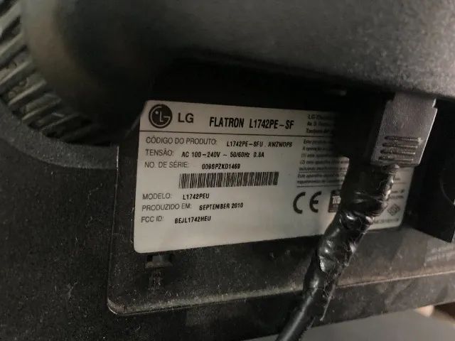 Monitor 17 LG Flatron + base Articulada + Adaptador HDMI - Foto 5