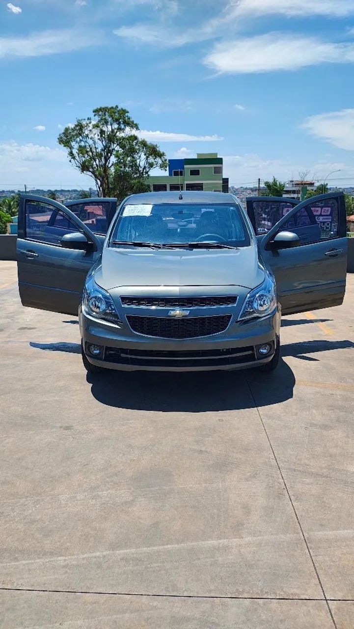 Chevrolet Agile LTZ 1.4 MPFI 8V FLEXPOWER 5P 2013