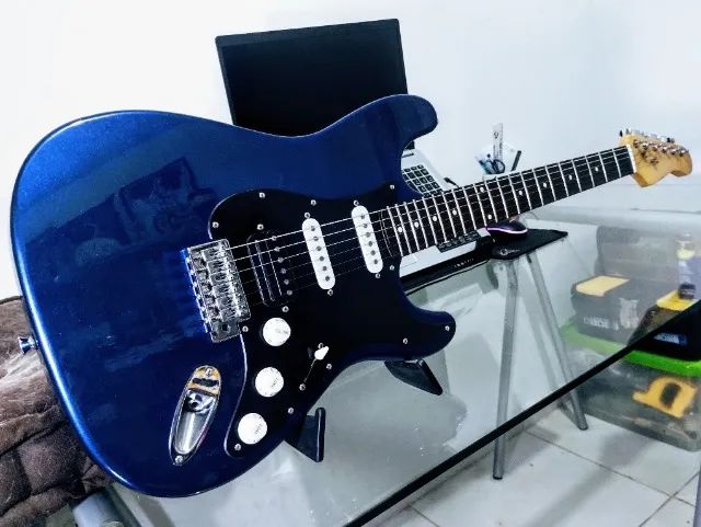 Guitarra Strat Custom com HardCase - Foto 2