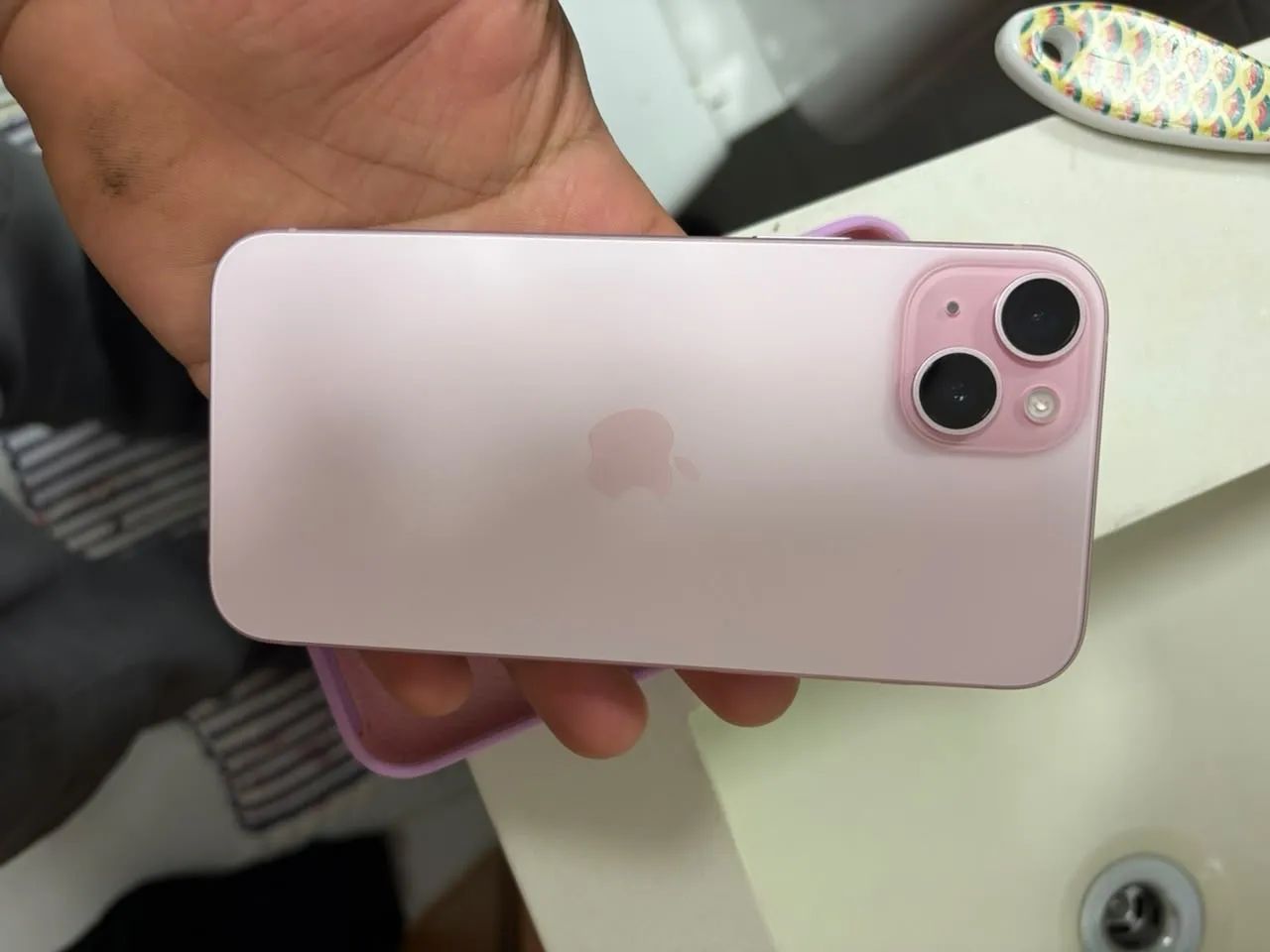 iPhone 15 plus rose  - Foto 2