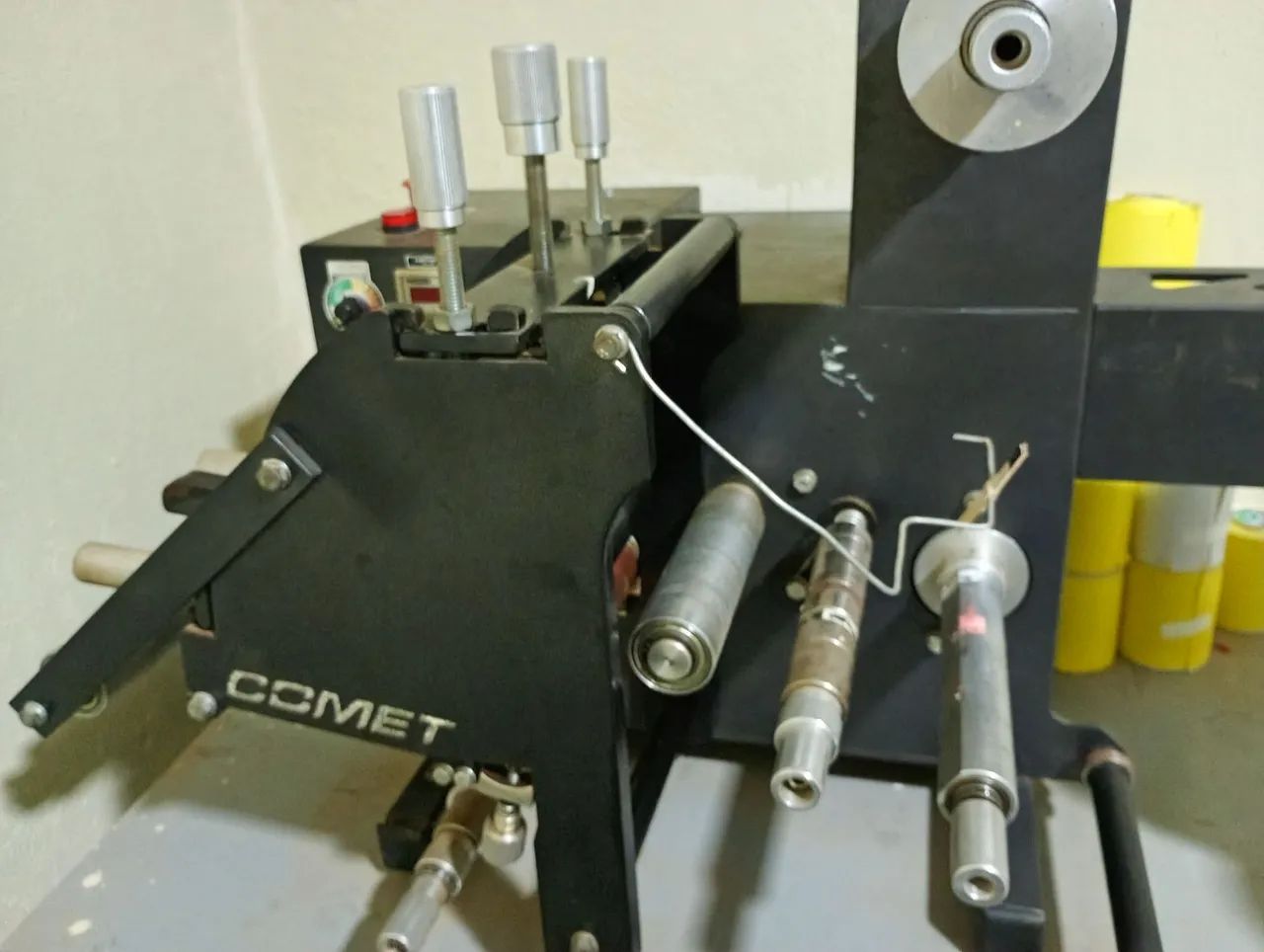 Máquina troqueladora 