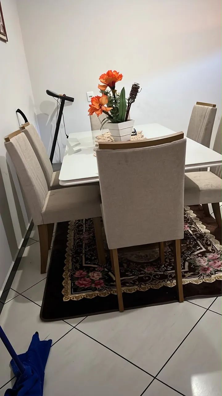 Mesa 6 cadeiras 