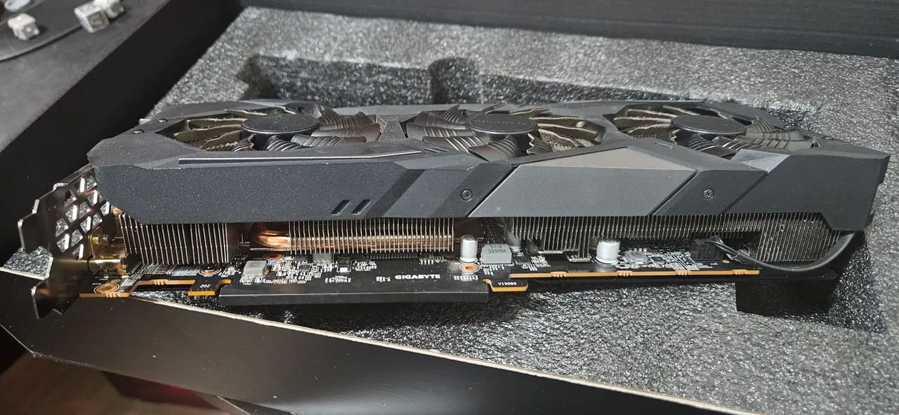 Placa de vídeo RX 5700 XT - Foto 5