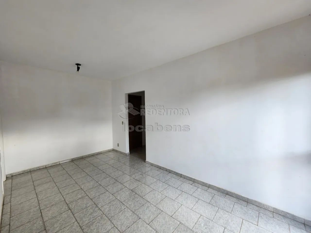 Cidade Nova apartamento com 02 dormitórios