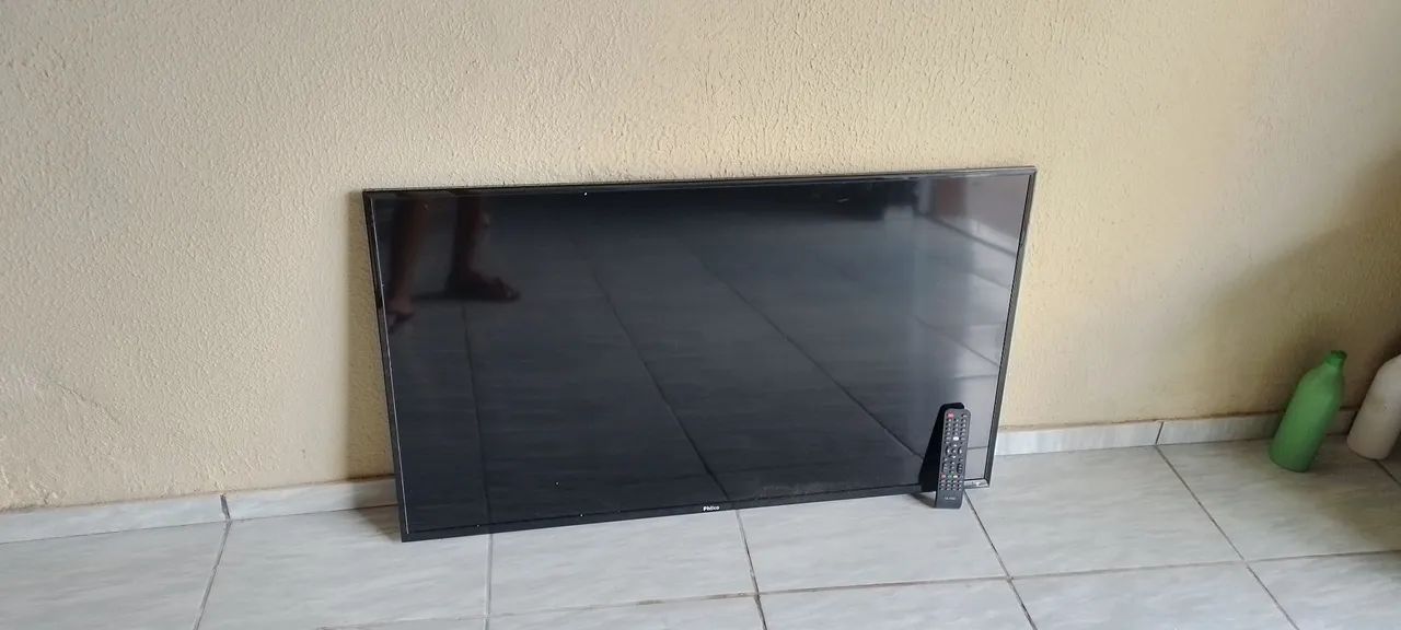 Televisão Philco com linhas na tela - Foto 3