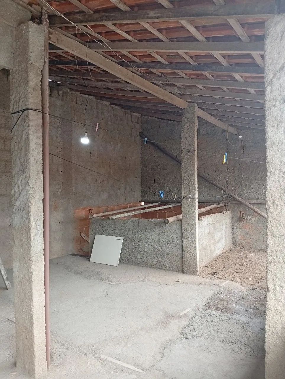 Duas casas a de baixo com garagem, a de cima com terraço. - Foto 3