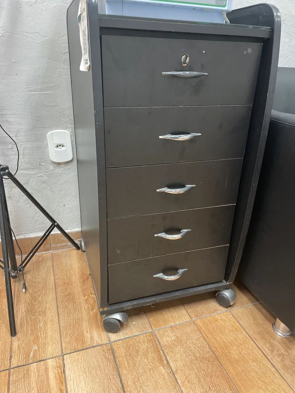 Cadeira darus reclinar e hidráulica  - Foto 2