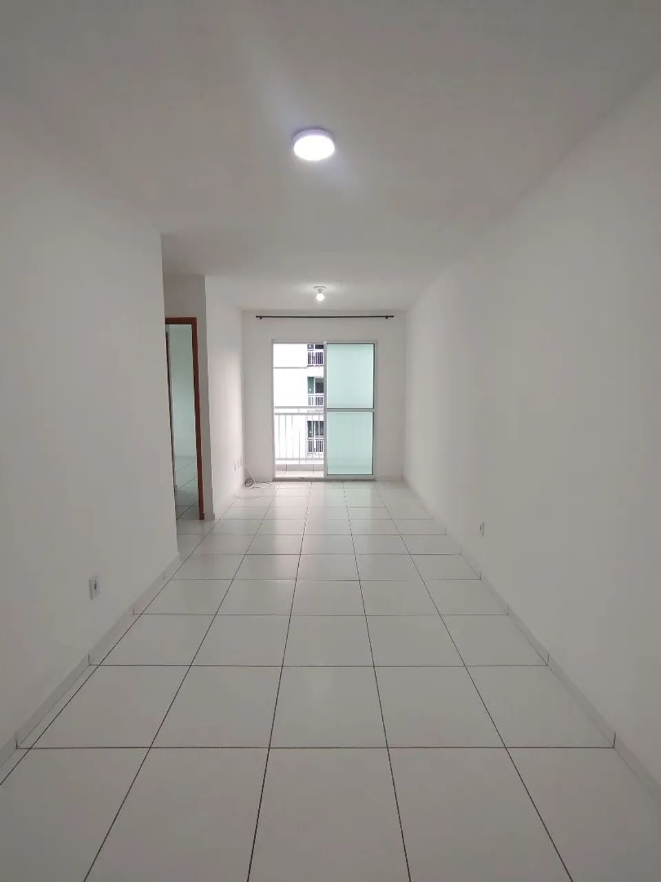 Alugo apartamento