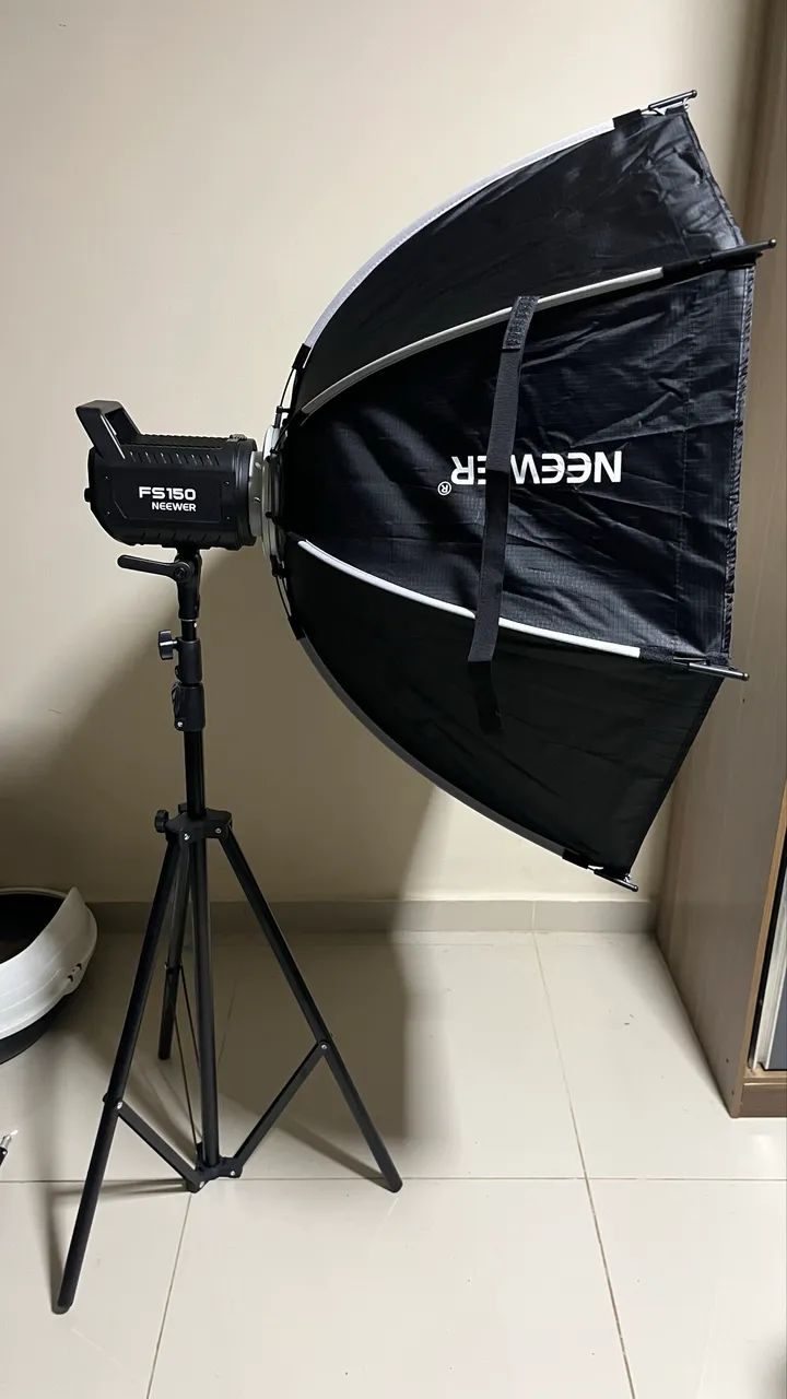 Iluminação de Led para vídeo e fotografia Neewer F150 - Foto 3