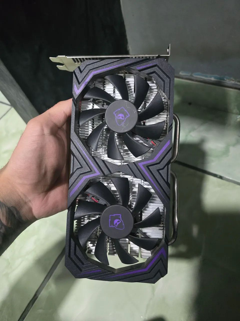Rx 580 em estado de novo