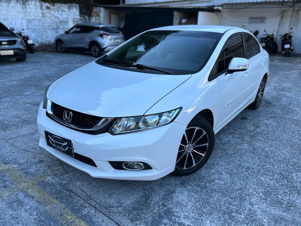 Honda Civic Civic Sedan LXR 2.0 Flexone 16V Aut. 4p 2014