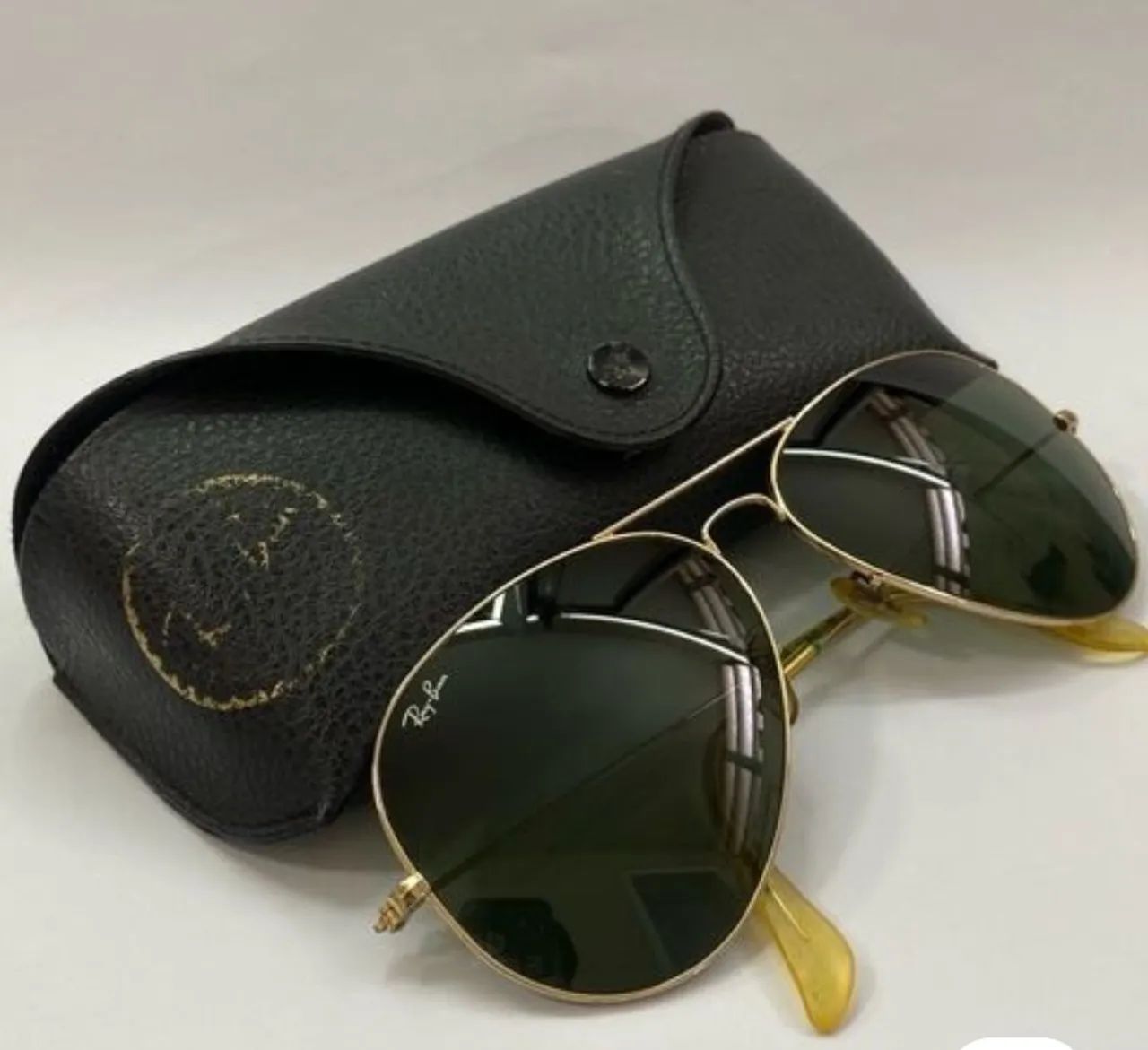 Vendo 02 óculos ray ban originais  - Foto 3