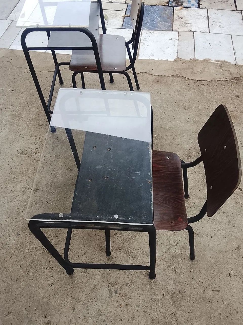 Mesa e cadeira pequena  - Foto 4