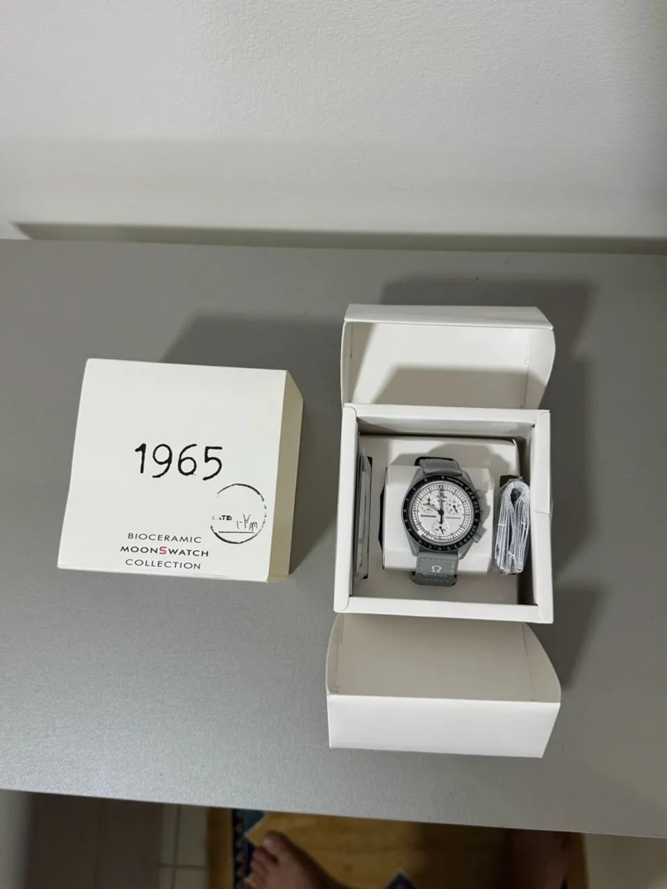 Omega x Swatch 1965 (Quartz)  - Foto 3