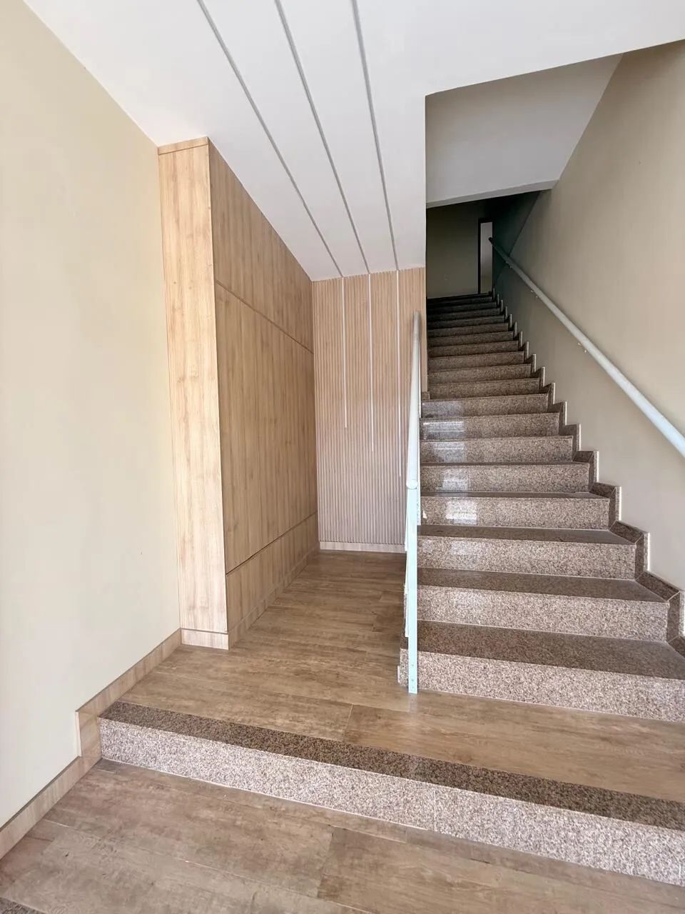 Excelente Sala (101) comercial na Vila Capri, Araruama - RJ - Foto 2