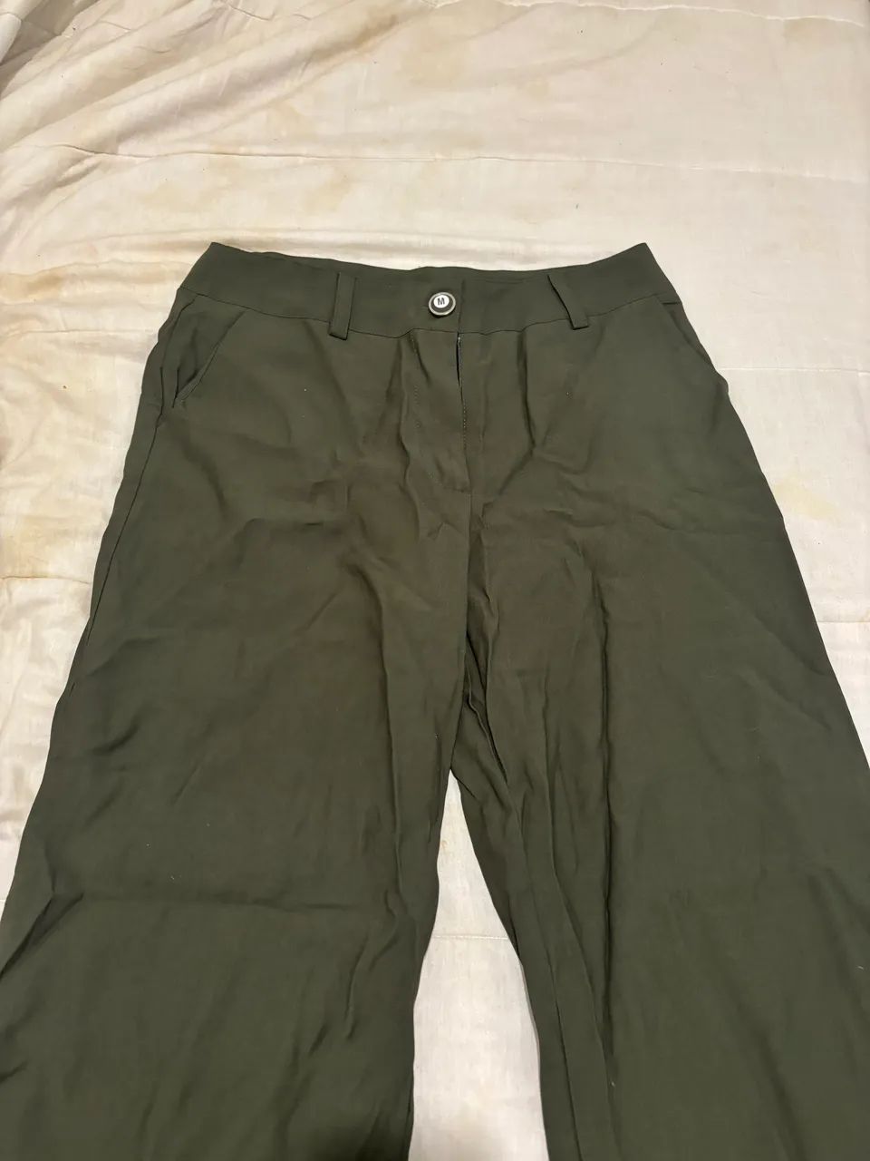 Calça Verde Militar Feminina M (veste G) - Nunca Usada - Foto 3