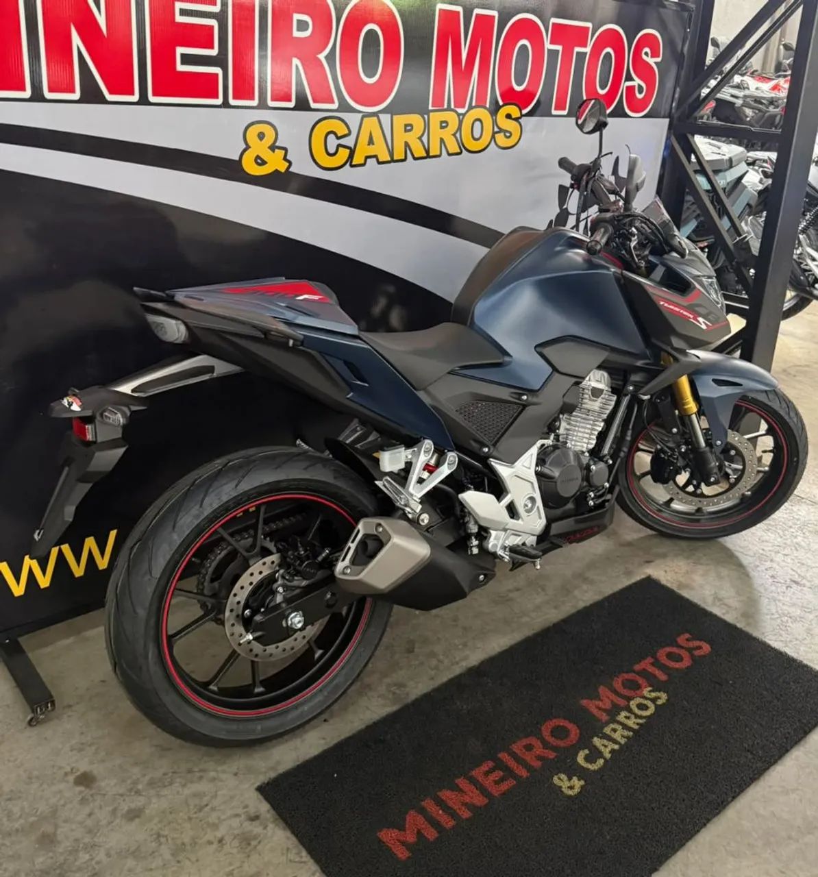CB 300F Twister S - Foto 3