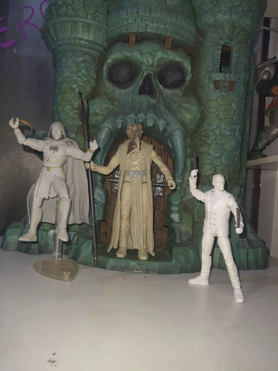 Cavaleiro da Lua (baf e mais 2 personagens)