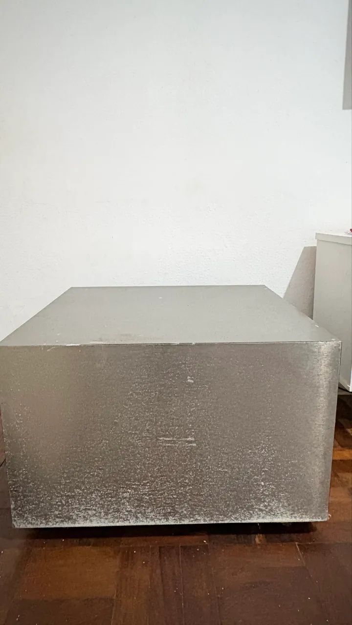 Mesa de Centro Industrial com Rodinhas