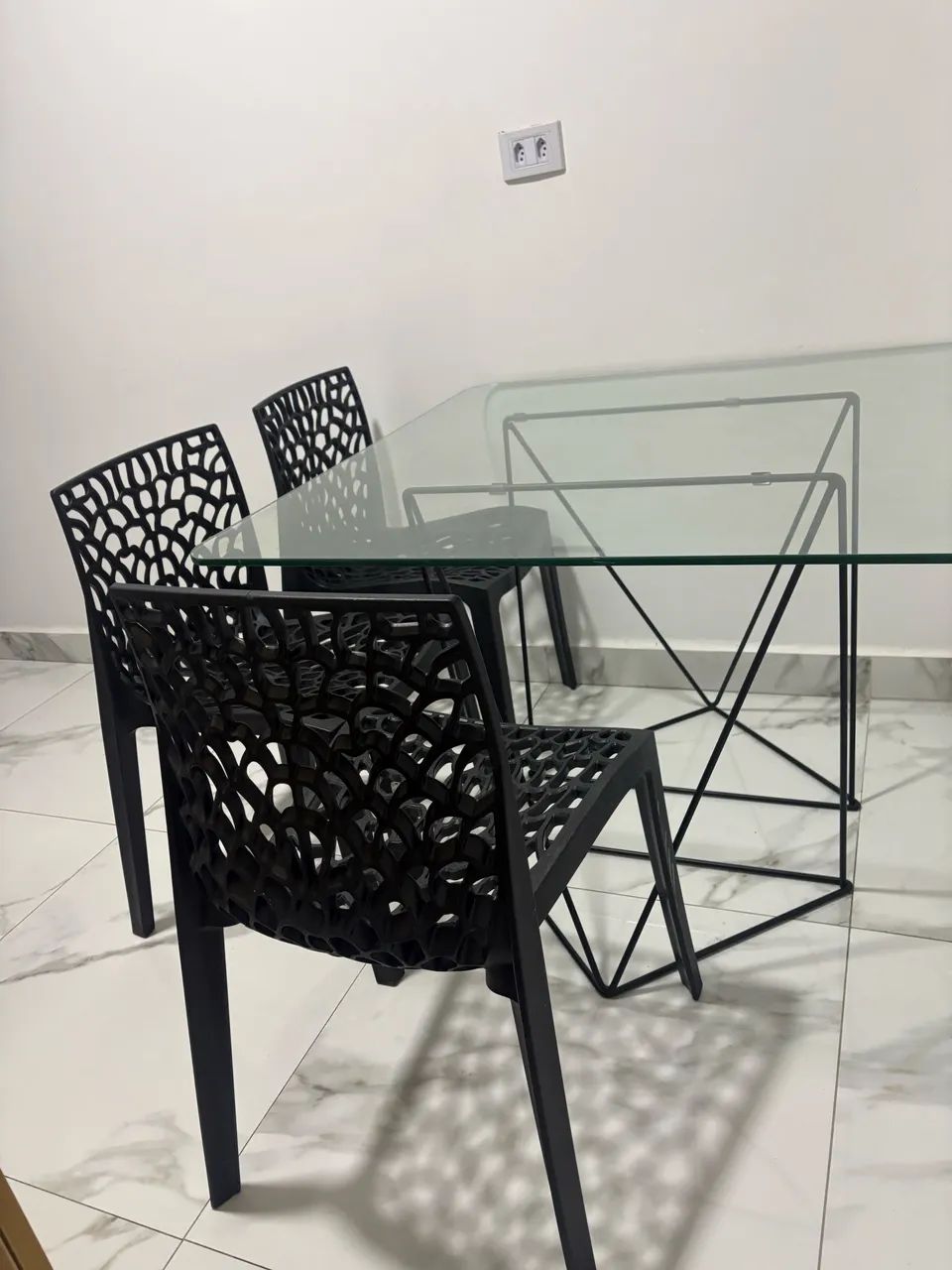 Mesa 6 lugares com 4 cadeiras - Foto 4