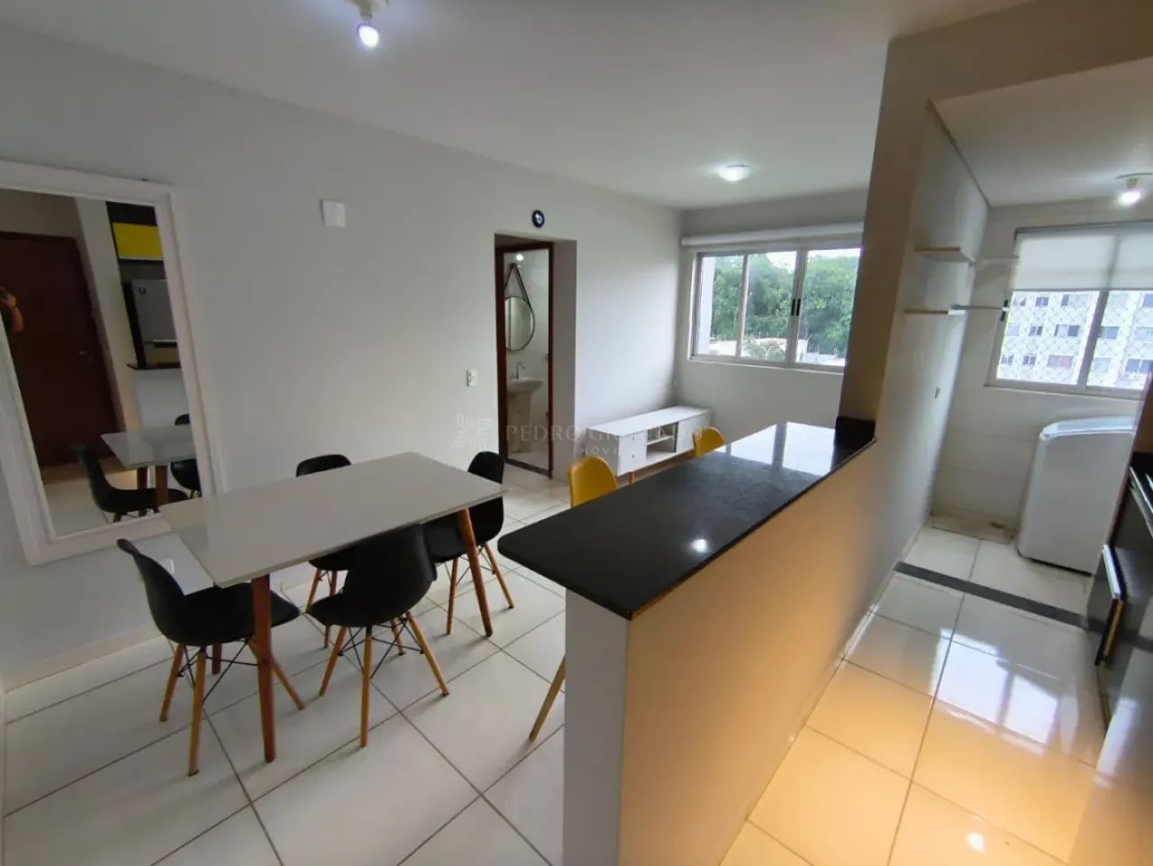 Apartamento com 02 Dormitórios - Jardim Alvorada - Foto 2
