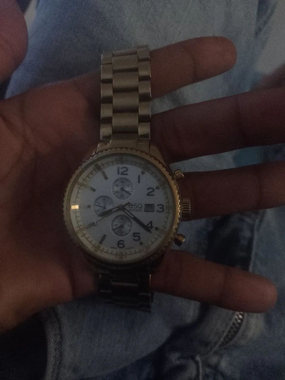 Relógio movado 