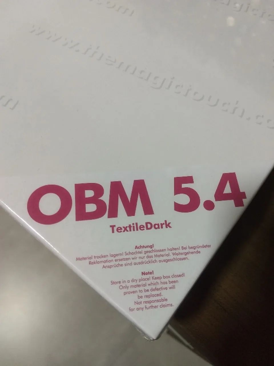 Transfer OBM 5.4 A3 TMT - impressora laser / tecidos coloridos - 2 cx. com 50 folhas cada - Foto 5