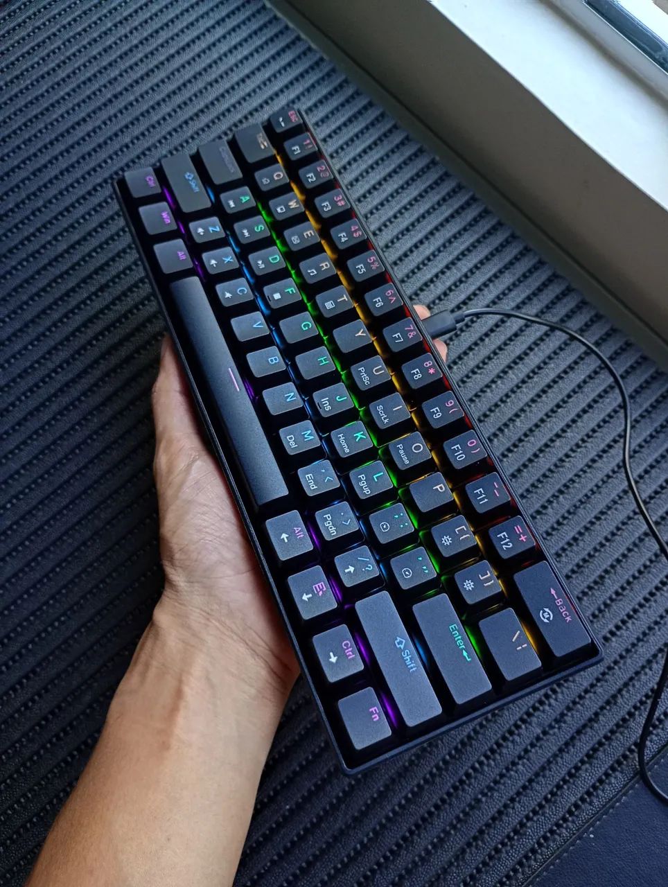 Teclado Mecânico K61 Preto - Switch Vermelho 