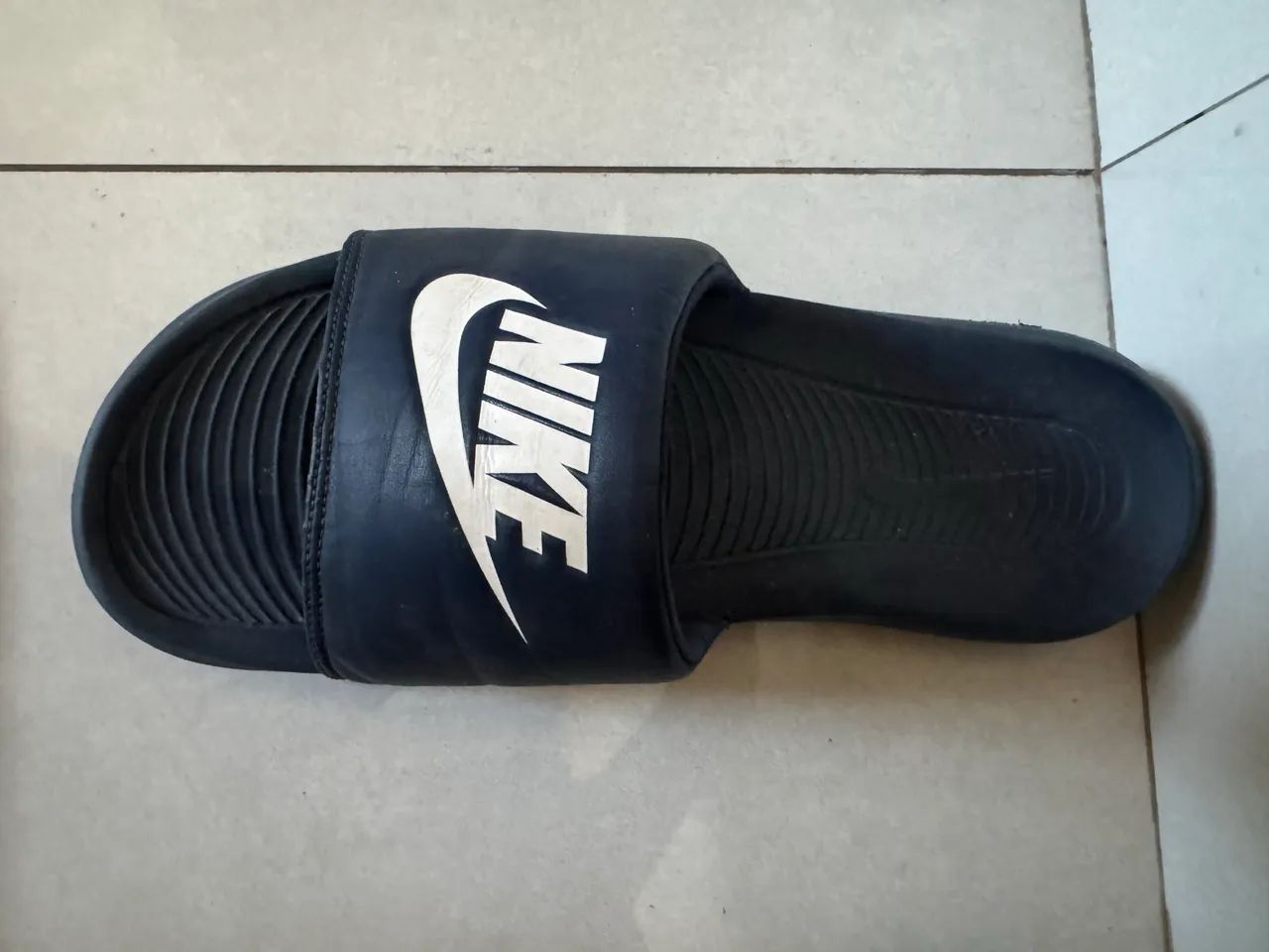 Vendo chinelo Nike tamanho 44 - Foto 2