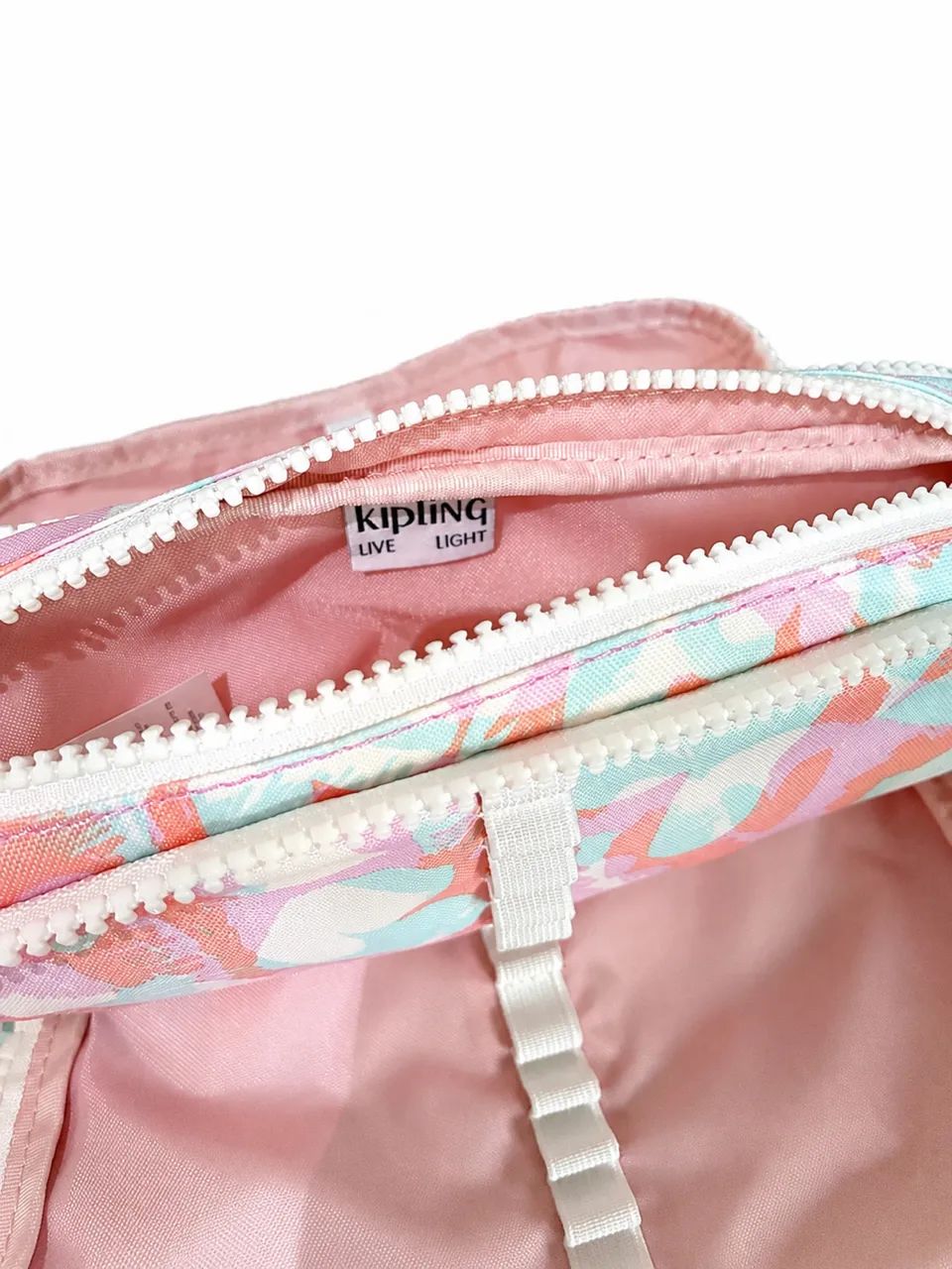 Estojo Kipling Gitroy Corações - Foto 4