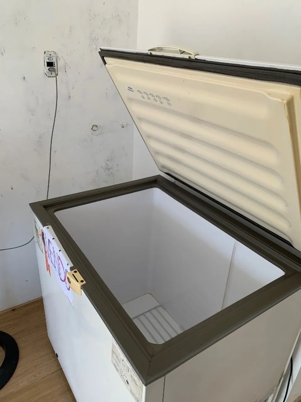 Freezer Consul 305 Litros - Excelente Espaço e Conservação - Foto 2