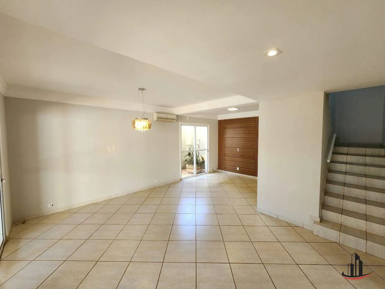 Vila de Barcelona: Alto Padrão com Piscina e Suíte Master com Closet - Foto 3