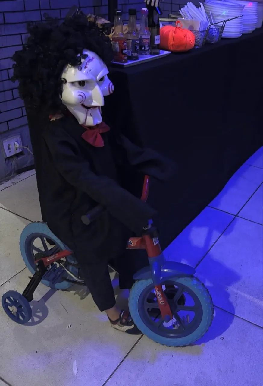 Vendo material de decoração de Halloweem  - Foto 4