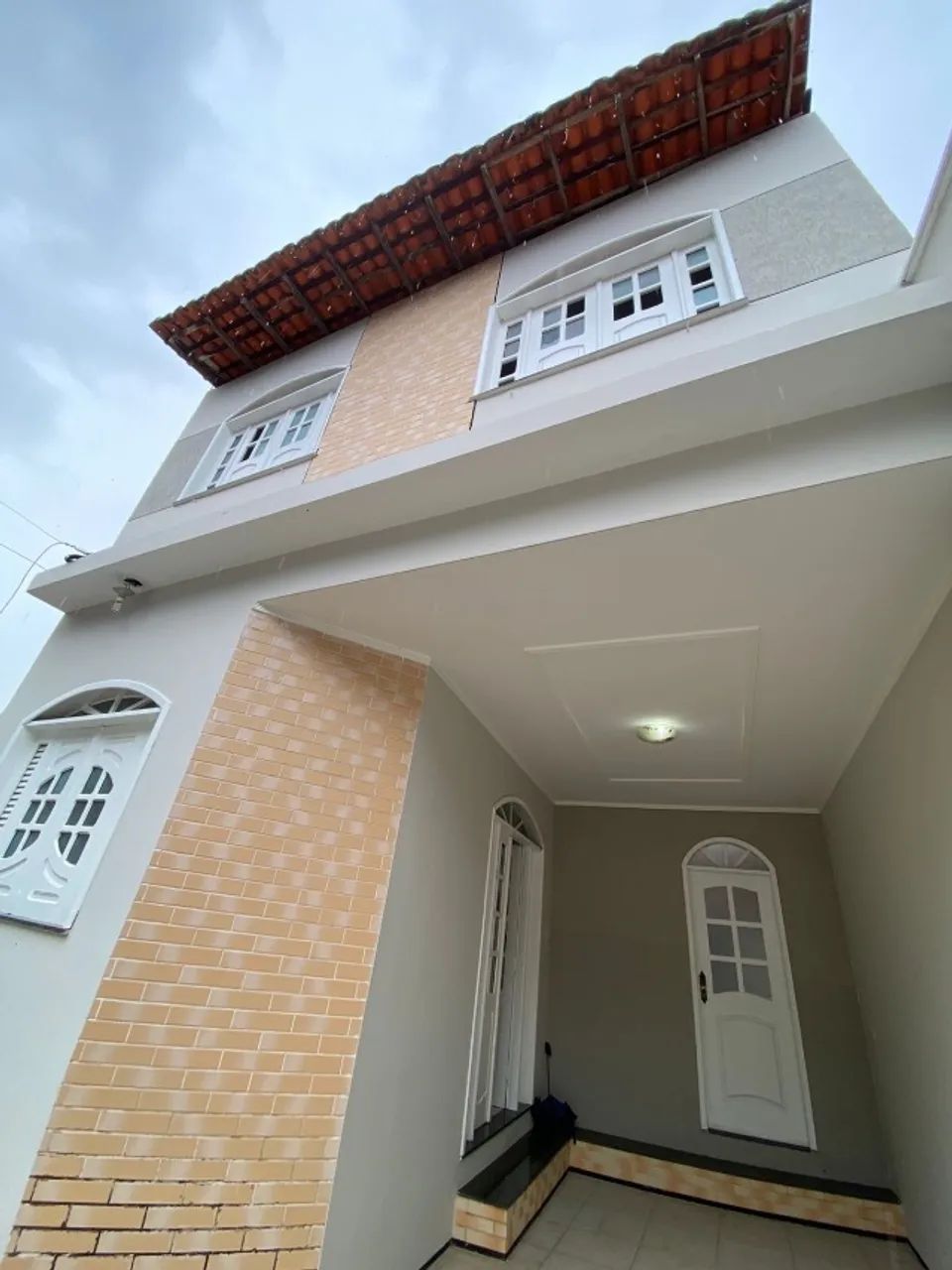 Vendo excelente casa duplex no Cohafuma