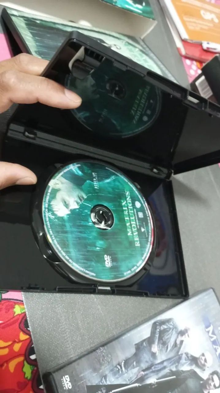 Box Dvds trilogia Matrix  - Foto 4